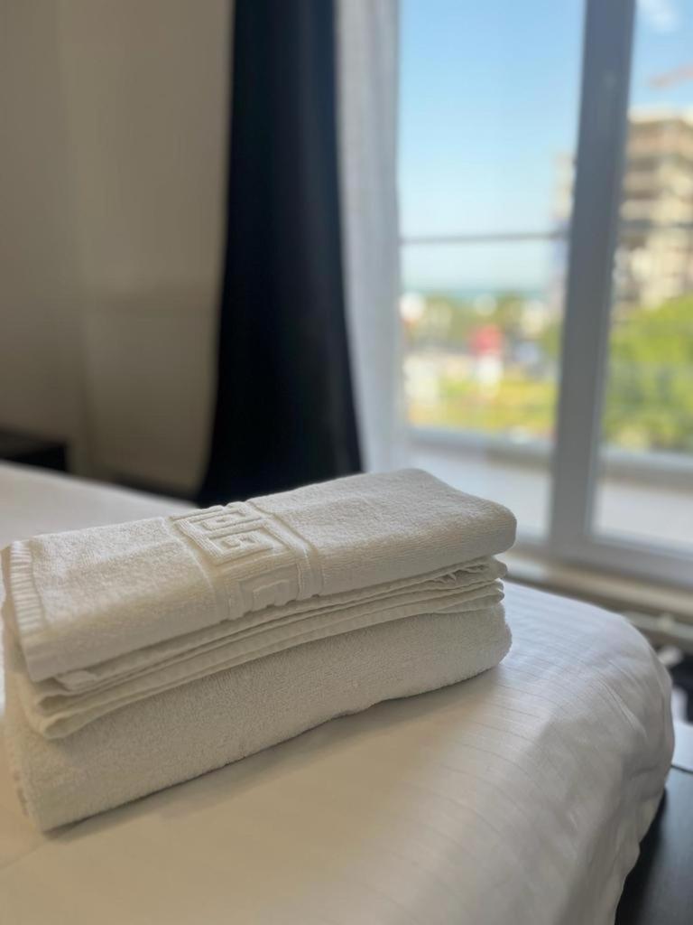 Fratellyvibe Mamaia Daire Dış mekan fotoğraf