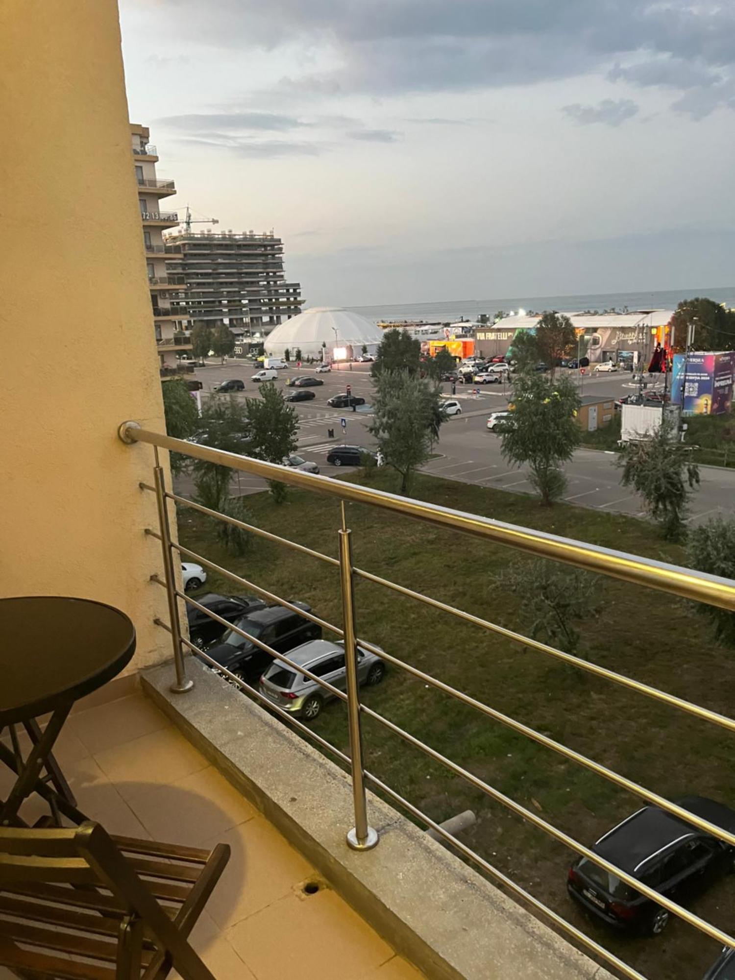 Fratellyvibe Mamaia Daire Dış mekan fotoğraf