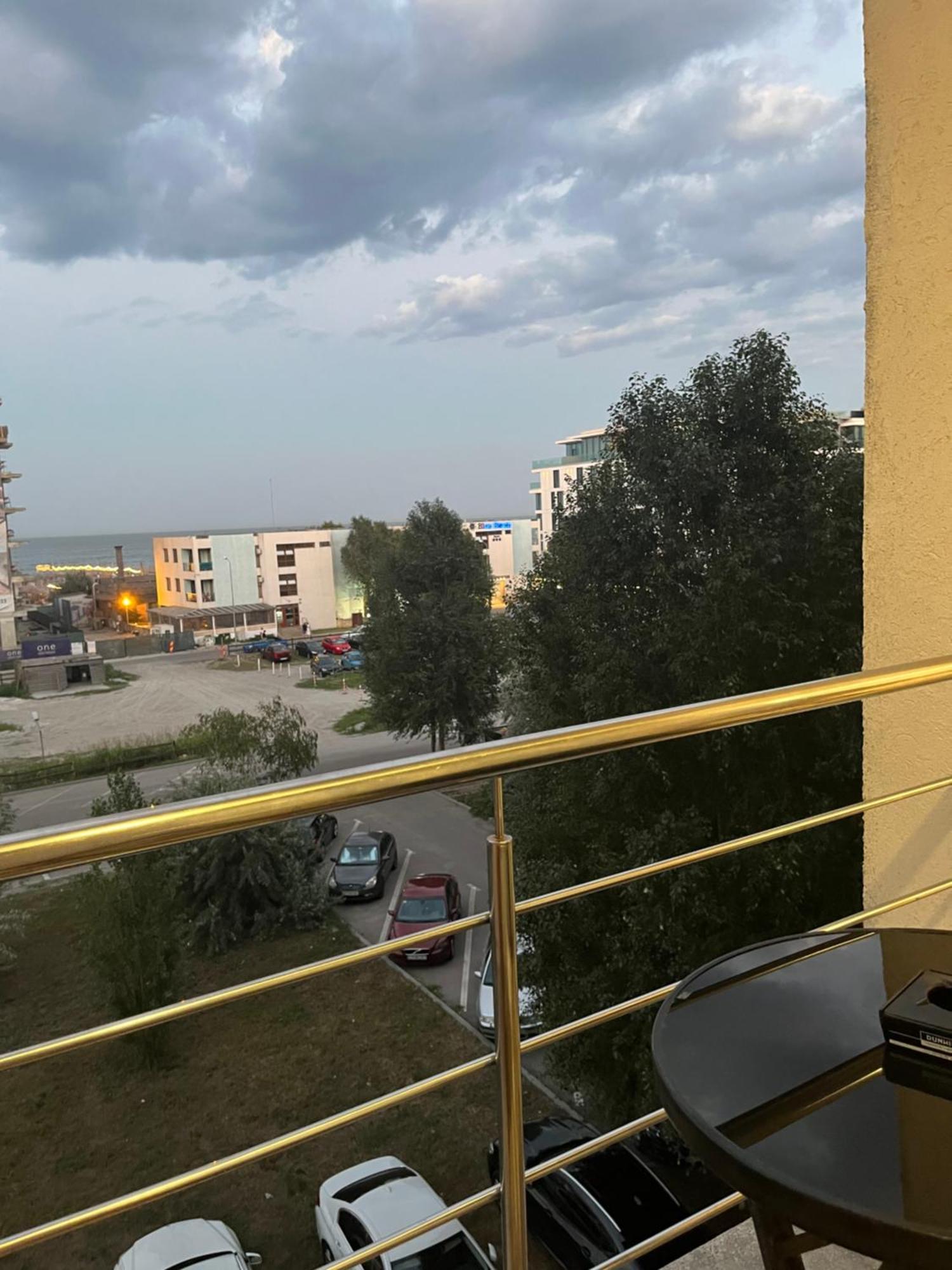 Fratellyvibe Mamaia Daire Dış mekan fotoğraf